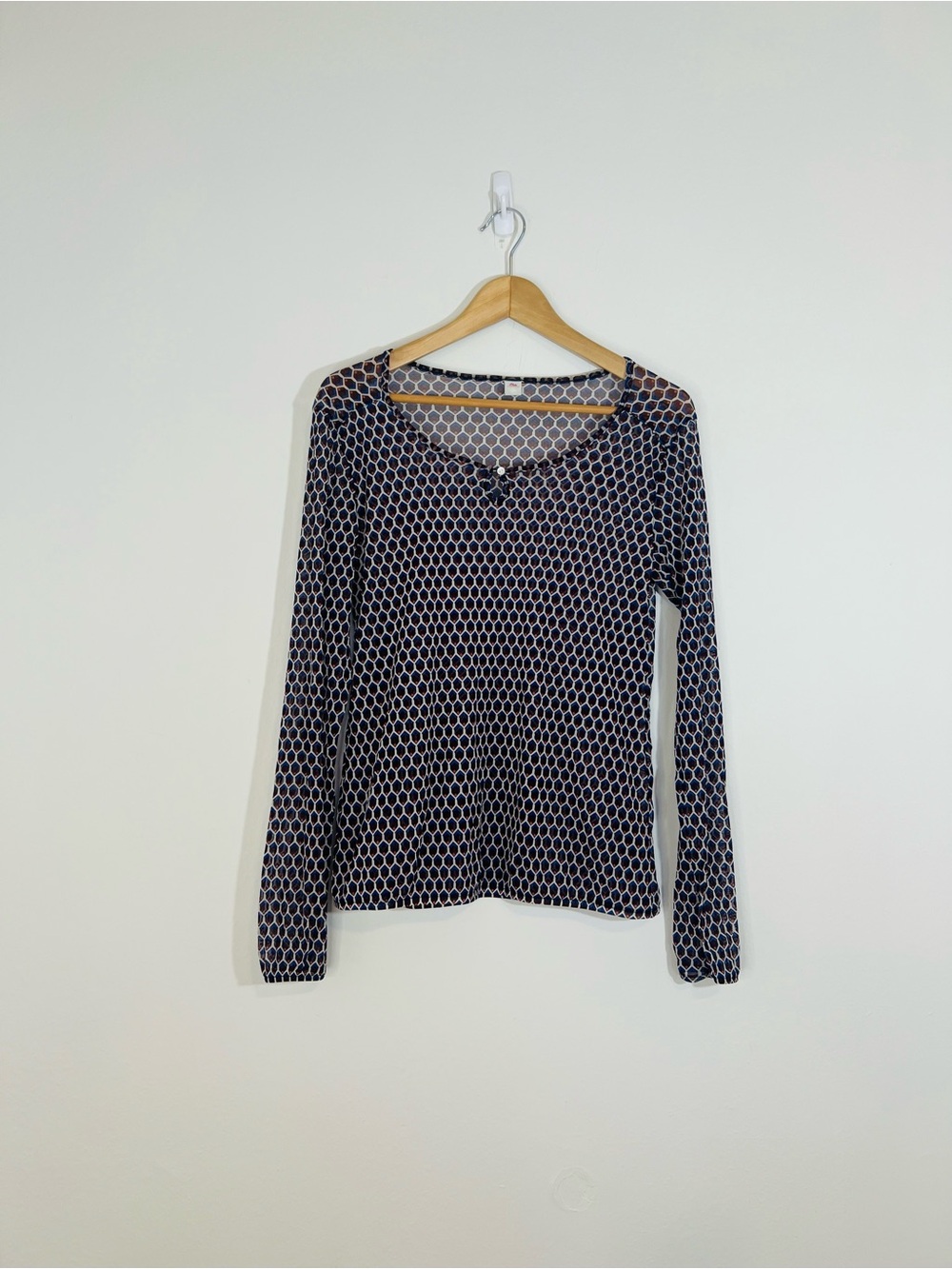 Long Sleeve Geometric Print Mesh Top - burgundy and navy